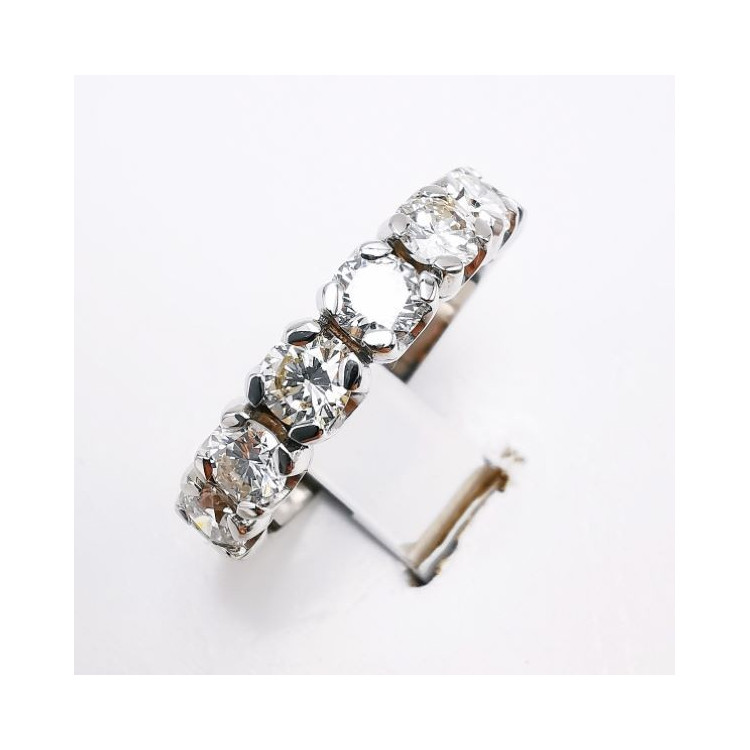 Alliance Diamants 1.68 carat Serti Griffes Or Blanc 750 - 18 carats
