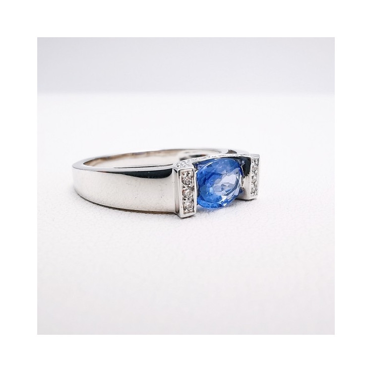 Bague Saphir de Ceylan Diamants Or Blanc 750 - 18 carats