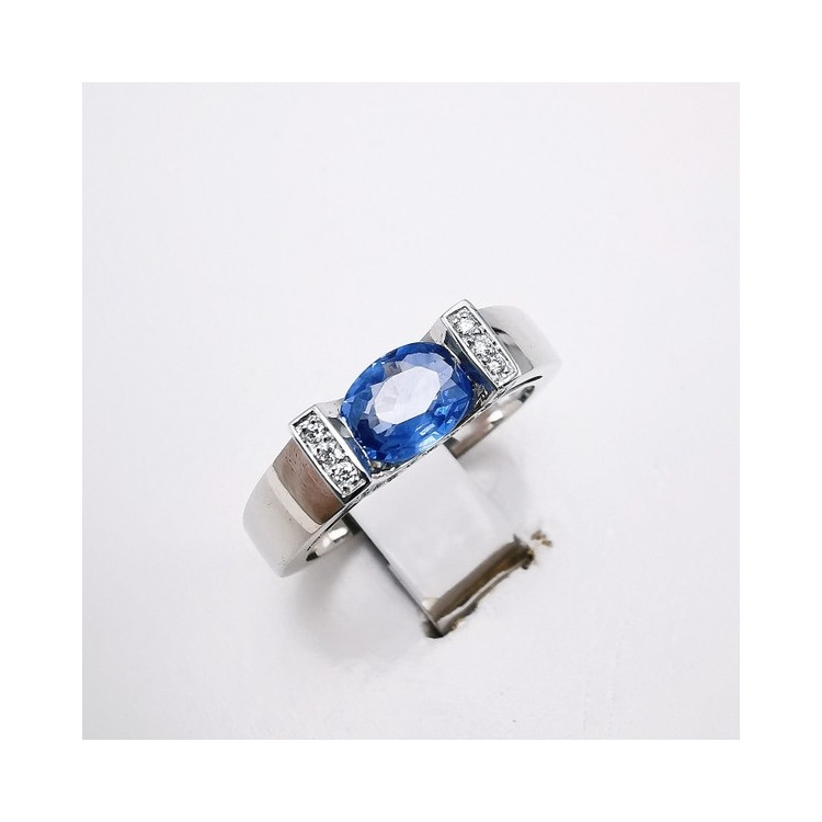 Bague Saphir de Ceylan Diamants Or Blanc 750 - 18 carats