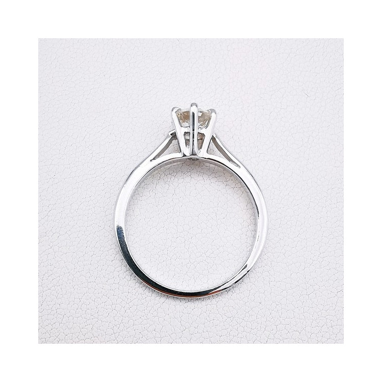 Bague Solitaire Diamant 0.62 ct Or Blanc 750 - 18 carats (Bijou d'occasion)
