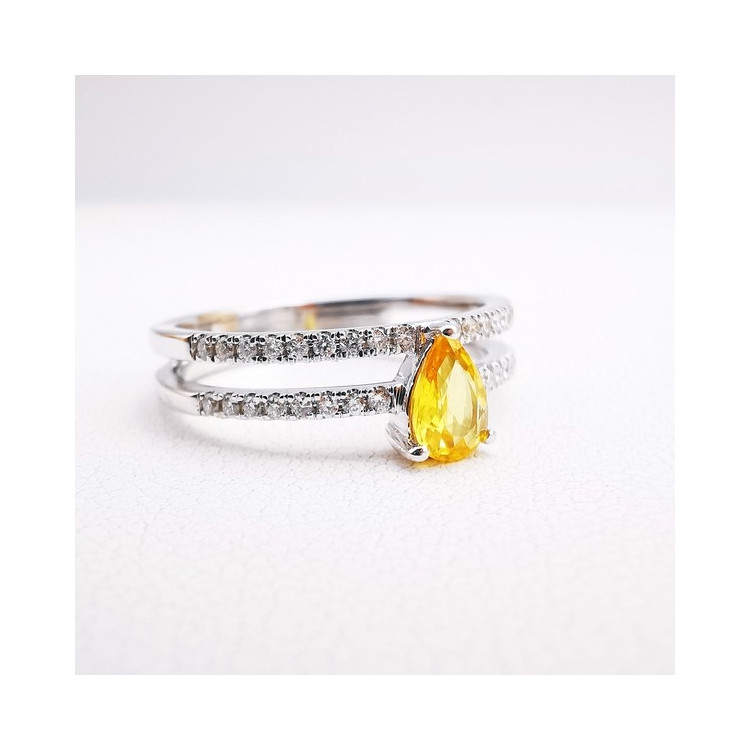 Bague "Sunshine" Saphir Jaune Diamants Or Blanc 750 - 18 carats