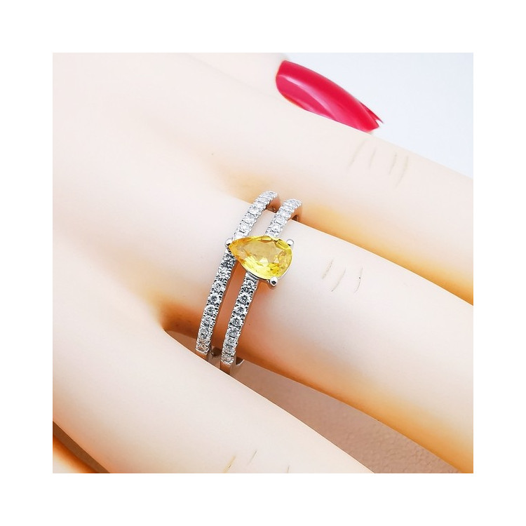 Bague "Sunshine" Saphir Jaune Diamants Or Blanc 750 - 18 carats