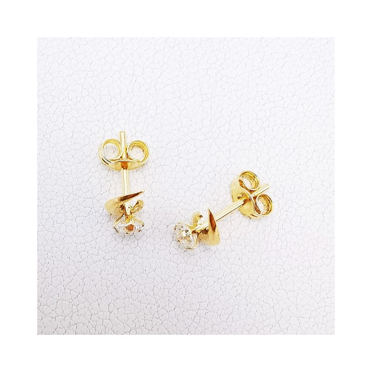 Boucles d'Oreilles Puces Oxydes de Zirconium Or Jaune 750 - 18 carats