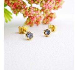 Boucles d'Oreilles Puces "Emotion" Saphir Bleu Clair Or Jaune 750 - 18 carats