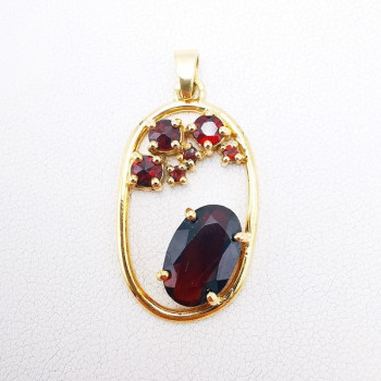 Pendentif Grenat Or Jaune 750 - 18 carats Pièce Unique