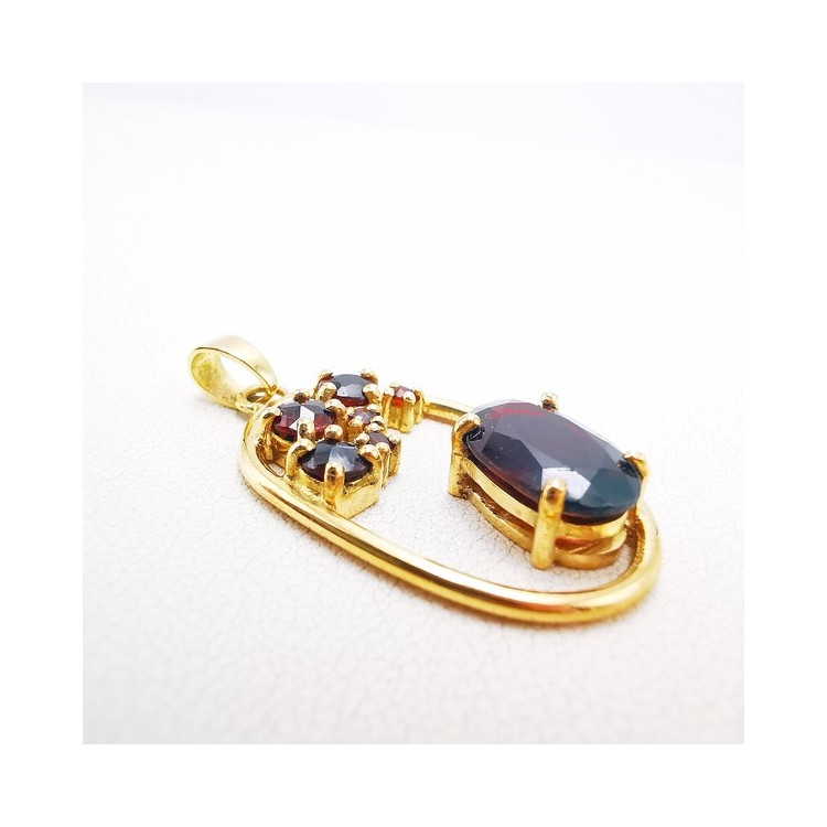 Pendentif Grenat Or Jaune 750 - 18 carats Pièce Unique