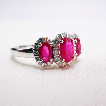 Bague Rubis Diamants Ligne Vendôme Or Blanc 750 - 18 carats