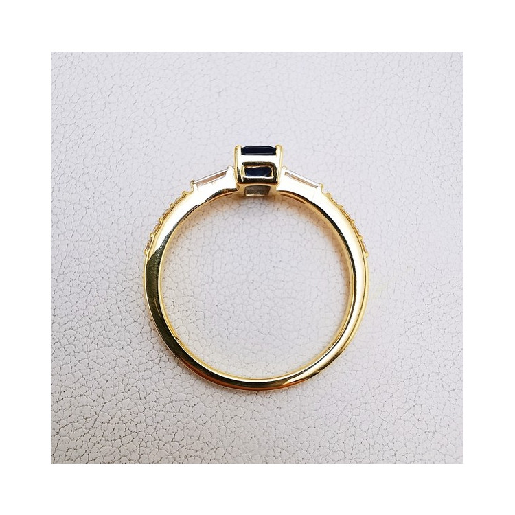 Bague Saphir Diamants Or Jaune 750 - 18 carats