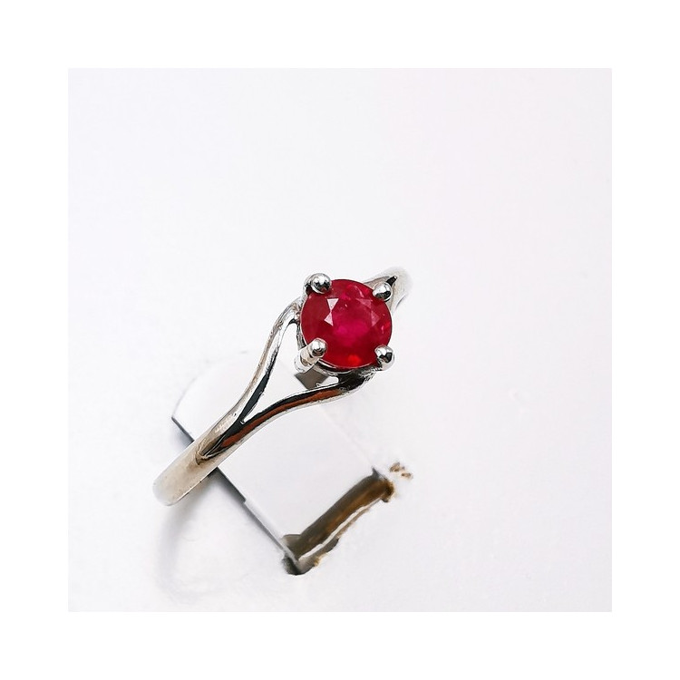 Bague Rubis Or Blanc 750 - 18 carats