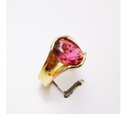 Bague Solitaire "Nid Précieux" Tourmaline rose Or Jaune 750 - 18 carats