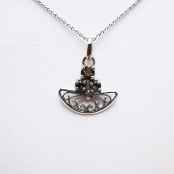Collier "Féminessence" Or blanc 750 - 18 carats