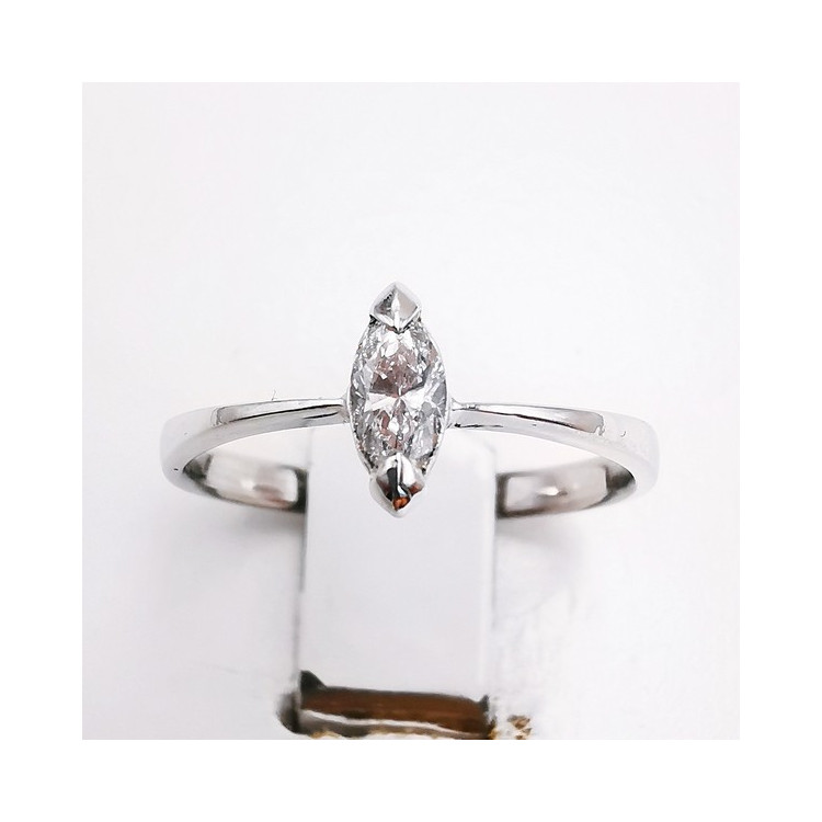 Bague Solitaire "Navette Parisienne" Diamant 0.18 ct Or Blanc 750 - 18 carats
