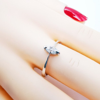 Bague Solitaire "Navette Parisienne" Diamant 0.18 ct Or Blanc 750 - 18 carats