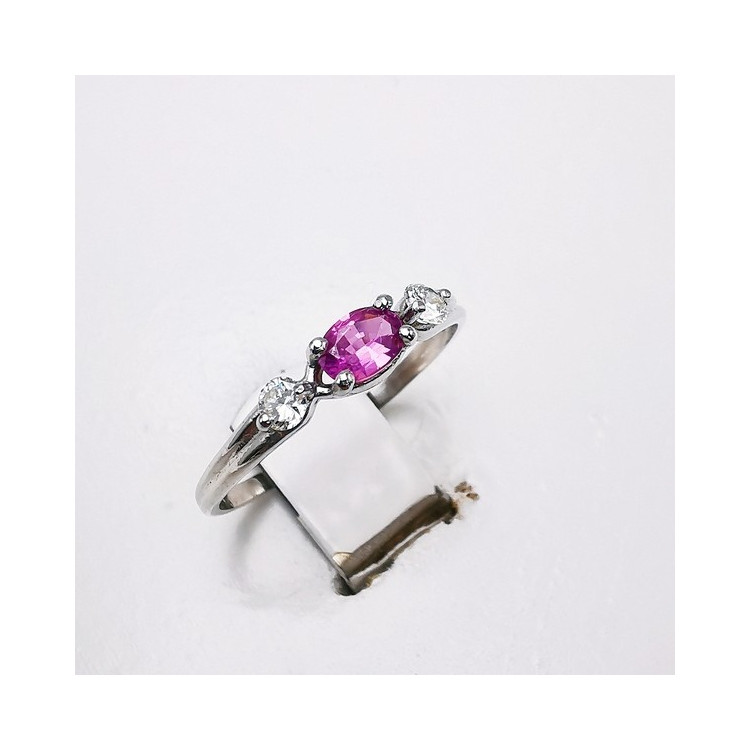 Bague "Essence Précieuse" Saphir Rose et Diamants Or Blanc 750 - 18 carats