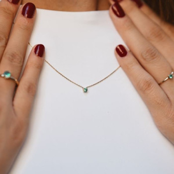 Collier "Origine" Emeraude Petit Modèle Or Jaune 750 - 18 carats