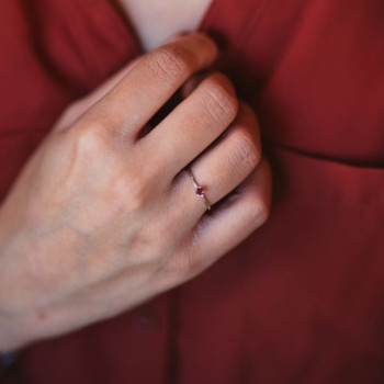Bague "Origine" Rubis Petit Modèle Or Blanc 750 - 18 carats