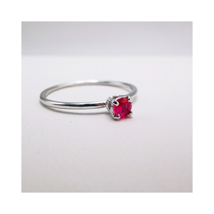Bague "Origine" Rubis Petit Modèle Or Blanc 750 - 18 carats