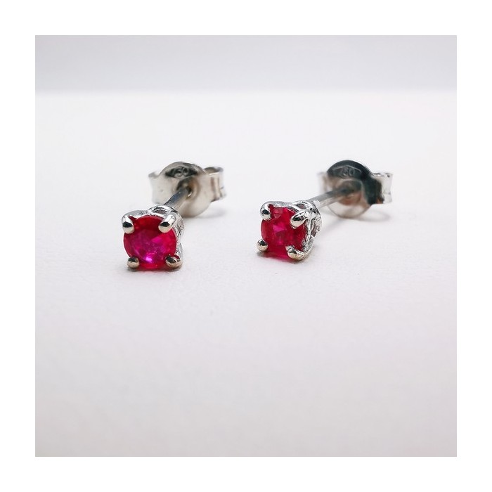 Boucles d'oreilles "Origine" Rubis Petit Modèle Or Blanc 750 - 18 carats