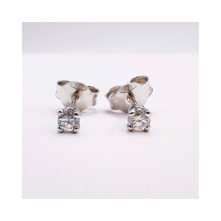 Boucles d'oreilles puces "Iconic" Diamants 2 X 0.08 ct Or Blanc 750 - 18 carats