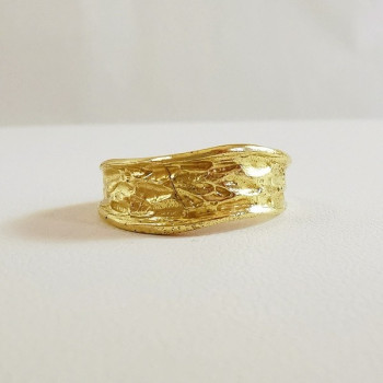 Bague froissée ondulée or jaune 750 - 18 carats
