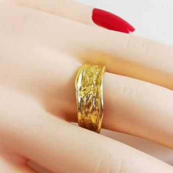 Bague froissée ondulée or jaune 750 - 18 carats