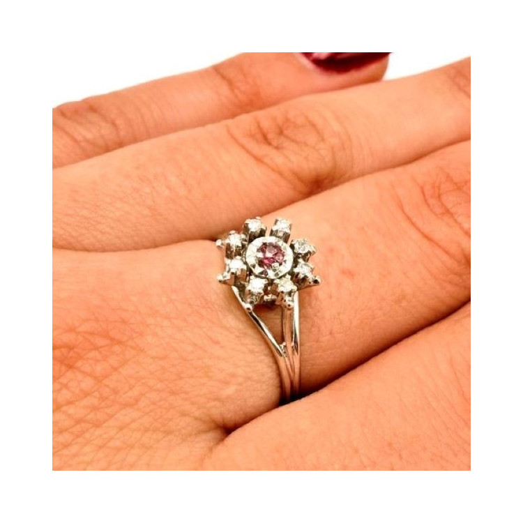 Bague Rubis Entourage Diamants Or Blanc 750 - 18 carats (Bijou Occasion)