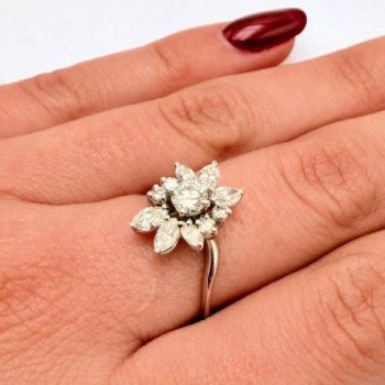 Bague Fleur Diamants Or Blanc 750 - 18 carats (Bijou Occasion)
