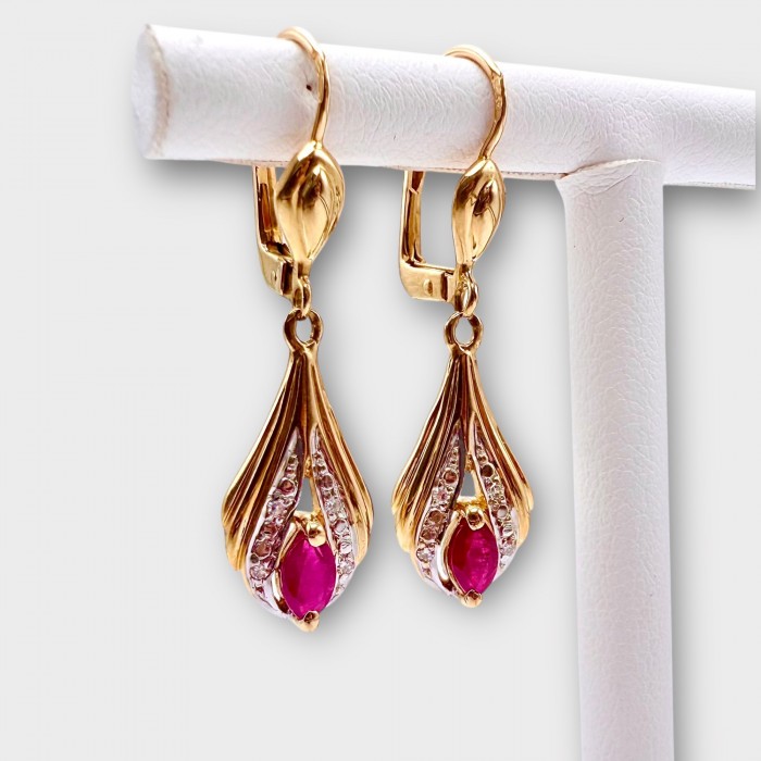 Boucles d'oreilles Dormeuses Rubis Or Jaune 750 - 18 carats (Bijou Occasion)