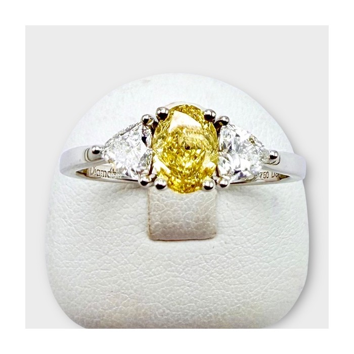 Bague Diamant Jaune et Diamants blancs de synthèse Or Blanc 750 - 18 carats