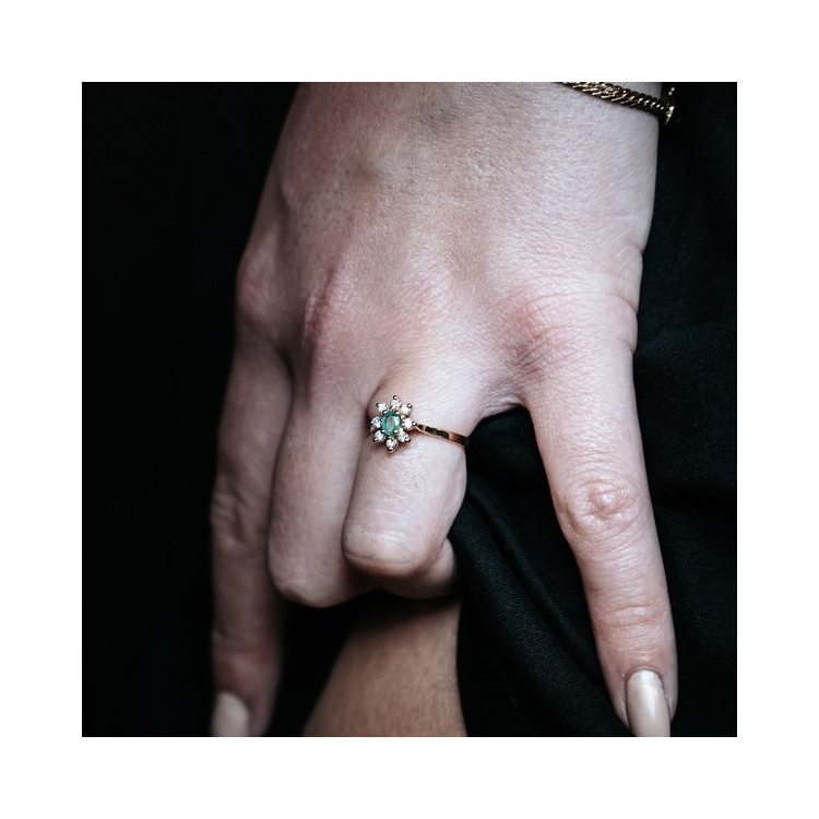 Bague "Little Lady" Emeraude Diamants Or Jaune 750 - 18 carats