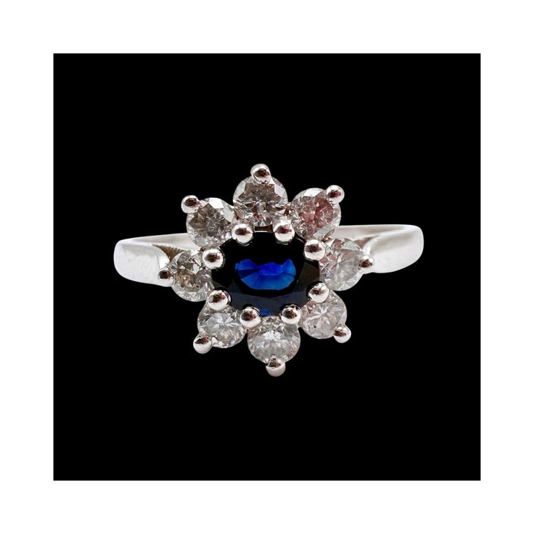 Bague "Baby Lady" Saphir Entourage Diamants Or Blanc 750 - 18 carats