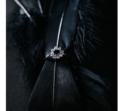 Bague "Baby Lady" Saphir Entourage Diamants Or Blanc 750 - 18 carats