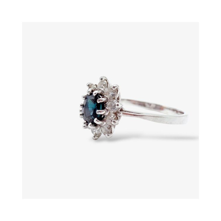 Bague "Lady" Saphir entourage Diamants Or Blanc 750 - 18 carats