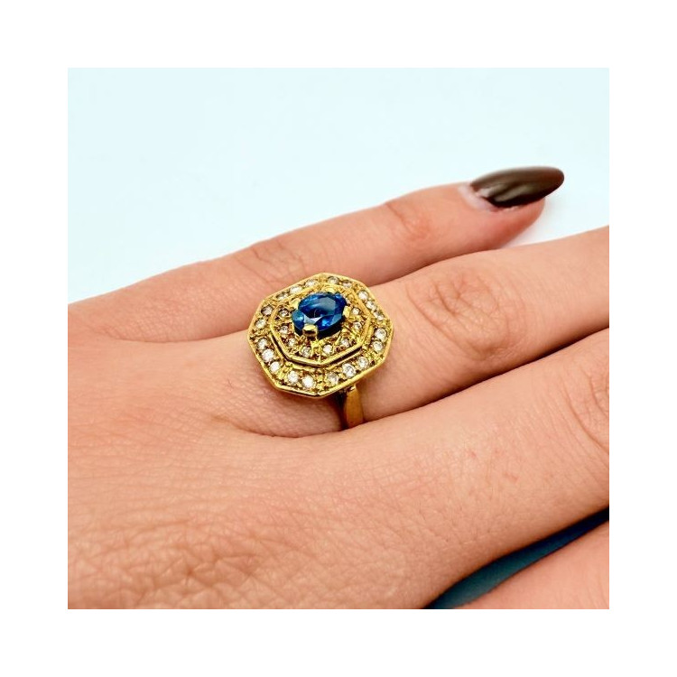 Bague  Pompadour Saphir entourage Diamants Or Jaune 750 - 18 carats