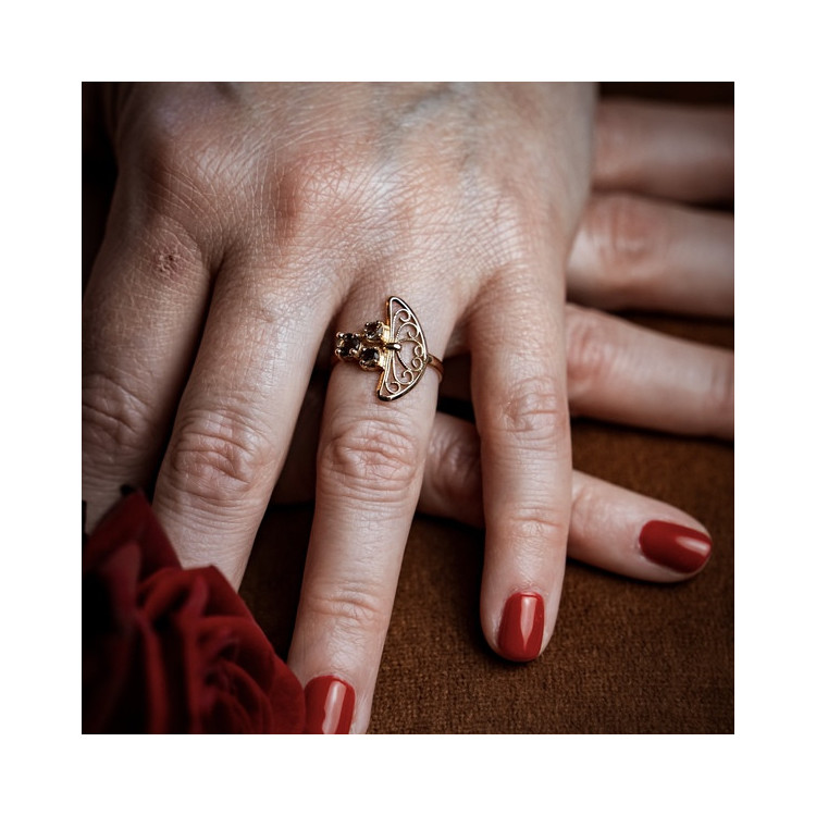 Bague "Féminessence" Quartz Fumé Or Jaune 750 - 18 carats
