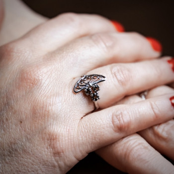 Bague "Féminessence" Quartz Fumé Or Blanc 750 - 18 carats