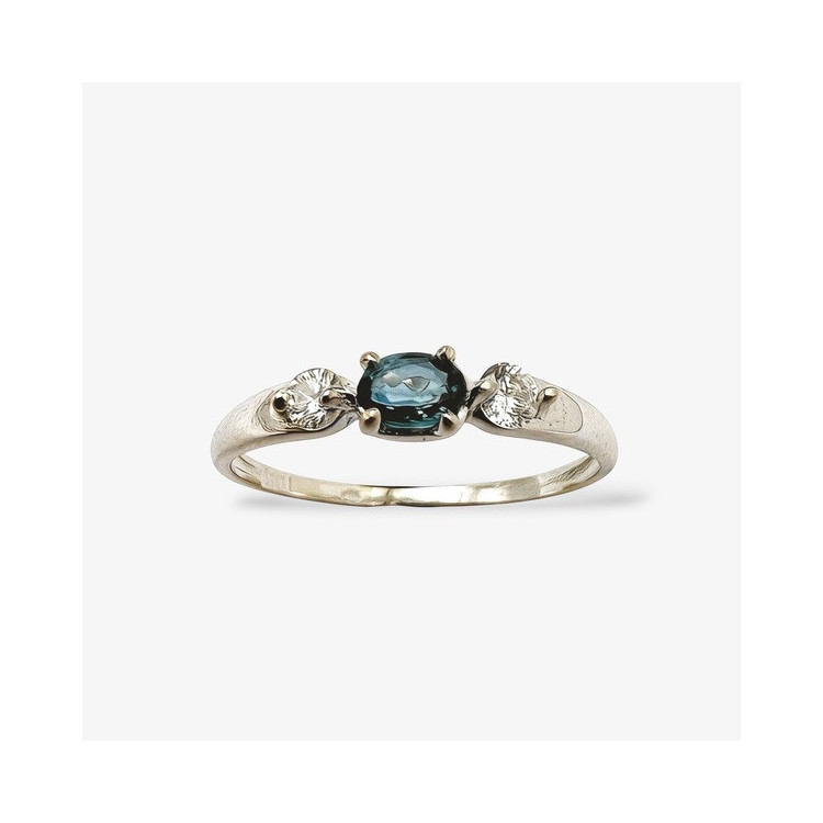Bague "Essence Précieuse" Saphir et Diamants Or Blanc 750 - 18 carats