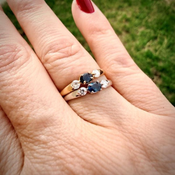 Bague "Essence Précieuse" Saphir et Diamants Or Blanc 750 - 18 carats
