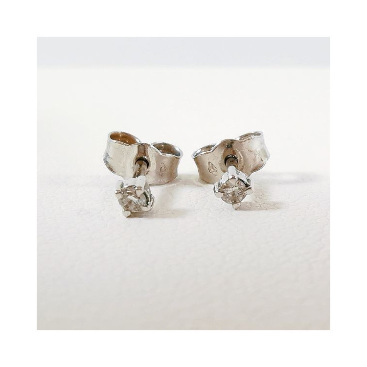 Boucles d'Oreilles Puces "Iconic" Diamants  2 x 0.03 ct Or Blanc 750 - 18 carats