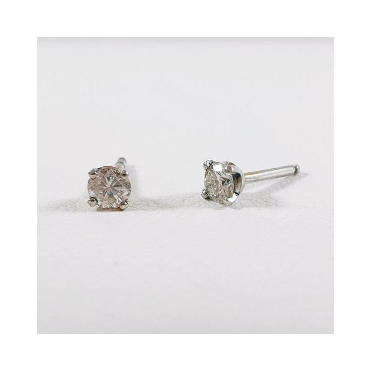 Boucles d'Oreilles Puces "Iconic" Diamants 2 x 0.11 ct Or Blanc 750 - 18 carats