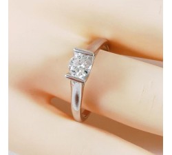 Bague Solitaire "Amour Absolu" Diamant 0.33 ct Or Blanc 750 - 18 carats
