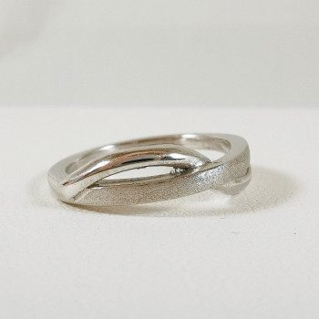 Bague Entrelacée Or Blanc 750 - 18 carats