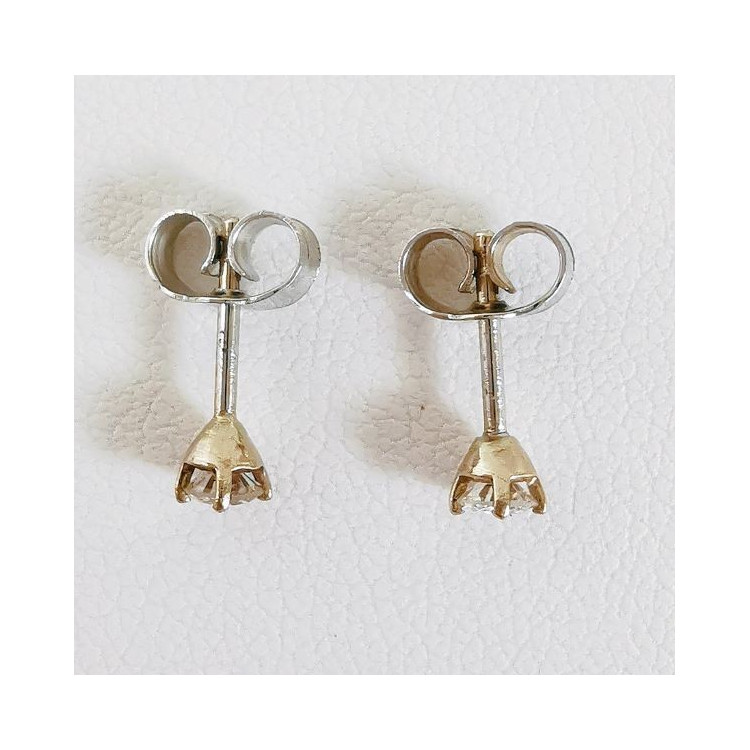 Boucles d'Oreilles puces "Iconic" Diamants 2 X 0.09 ct Or Blanc 750 - 18 carats