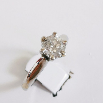 Bague Solitaire Diamant 0.64 ct Or Blanc 750 - 18 carats