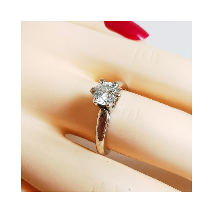 Bague Solitaire Diamant 0.64 ct Or Blanc 750 - 18 carats