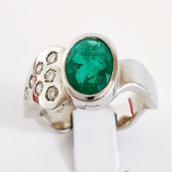 Bague Émeraude & Diamants Or Blanc 750 - 18 carats