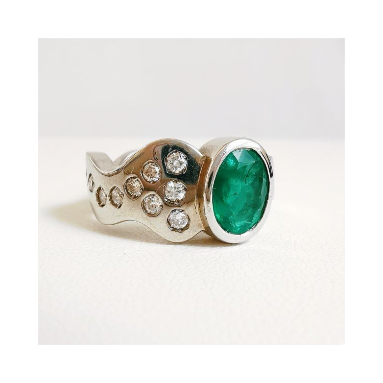 Bague Émeraude & Diamants Or Blanc 750 - 18 carats