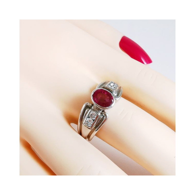 Bague Rubis et Diamants Or Blanc 750 - 18 carats