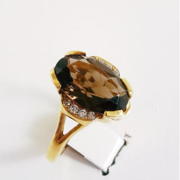 Bague Quartz fumé et Diamants Or Jaune 750 - 18 carats