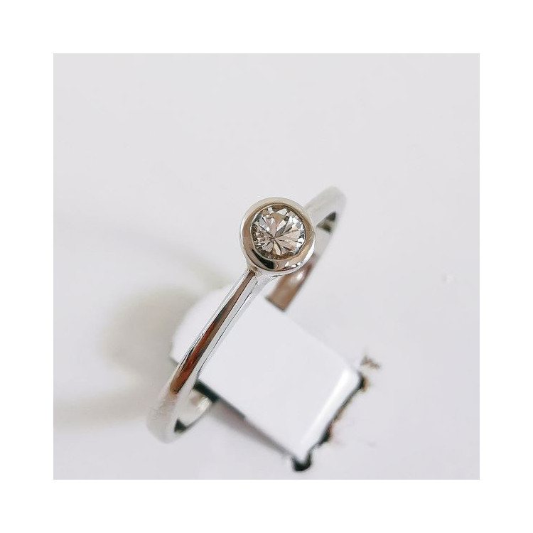 Bague Solitaire Diamant 0.14ct Or Blanc 750 - 18 carats